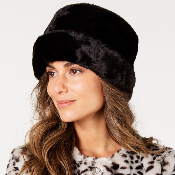 Nine West Black Faux Fur Cloche Hat 